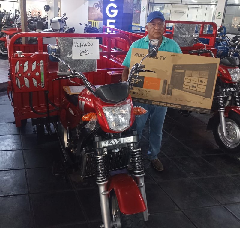 Moto Cargo 250R entregada a Manuel Flores